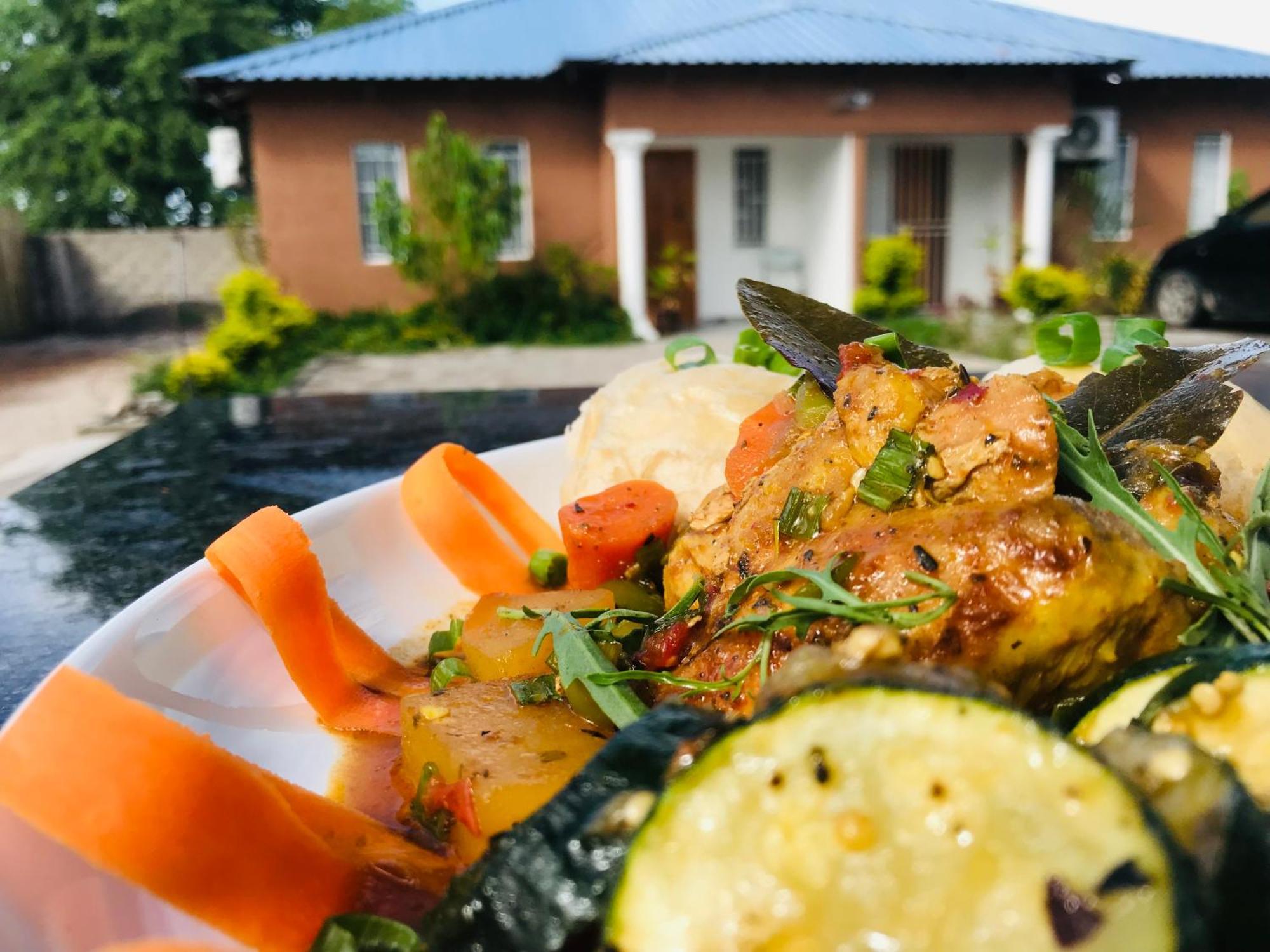 Jayla Homestay Maun Exterior photo